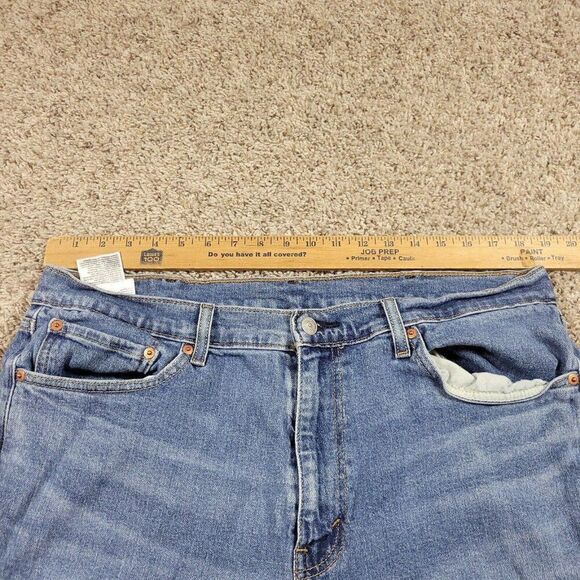 Levis 505 Jeans Mens 38x30.5 Tag 38x32 Regular Fit Straight Medium Wash Denim - Picture 3 of 8